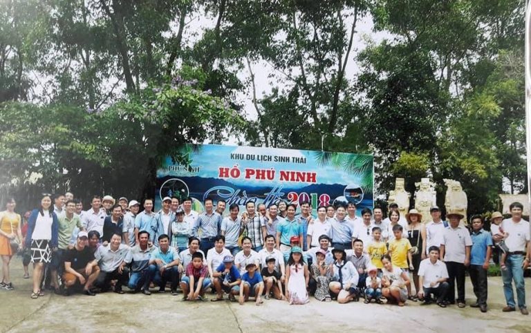 Khóa 98X3 Khoa Xây dựng Cầu đường kỷ niệm 15 năm ra trường