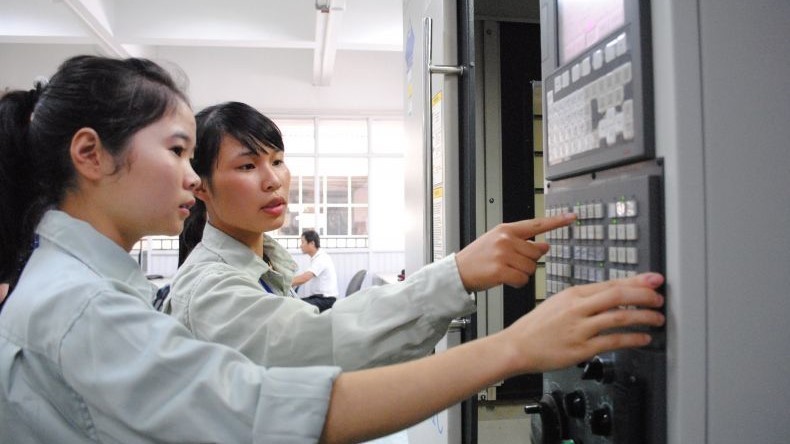 Sinh viên ngành kỹ thuật “đắt việc” nhất sau tốt nghiệp