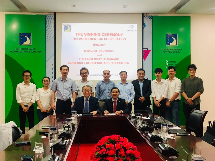 Lễ kí kết biên bản ghi nhớ sự hợp tác giữa Trường Đại học Bách khoa, ĐHĐN và Trường Đại học Myongji, Hàn Quốc