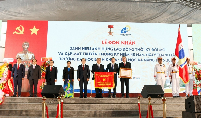 Lễ đón nhận danh hiệu Anh hùng lao động và Gặp mặt truyền thống kỷ niệm 45 năm thành lập trường Đại học Bách khoa, Đại học Đà Nẵng (1975-2020)