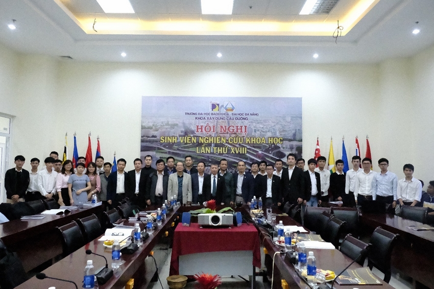 Hội nghị Sinh viên NCKH khoa Xây dựng Cầu đường lần thứ XVIII năm 2020