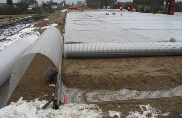 Webinar 15: Economic and ecological stabilisation and reinforcement of soft soils with geogrids and geocomposites