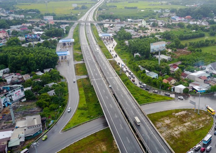 Quyết tâm hoàn thành 2.500km đường bộ cao tốc Bắc – Nam phía Đông