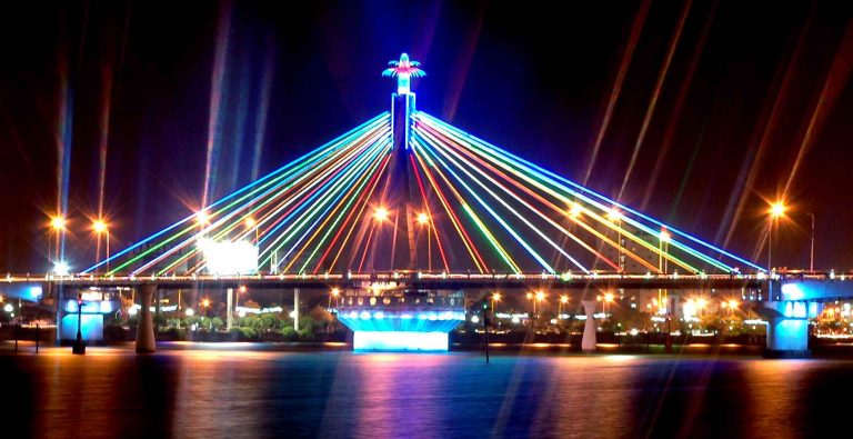 Đà Nẵng, cầu Sông Hàn quay trở lại sau 2 năm tạm dừng